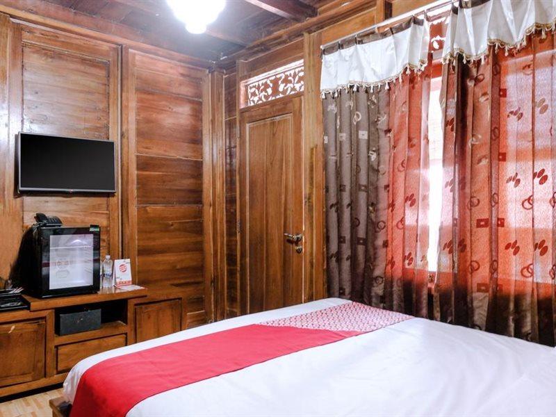 Capital O 892 Grand Pujon View Hotel And Resort Batu  Buitenkant foto