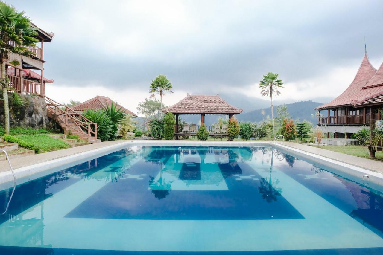 Capital O 892 Grand Pujon View Hotel And Resort Batu  Buitenkant foto