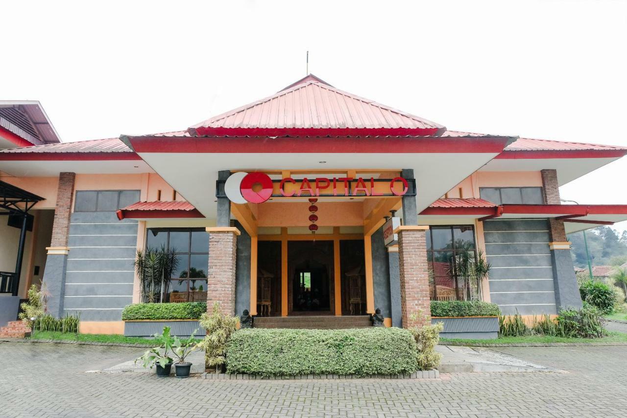 Capital O 892 Grand Pujon View Hotel And Resort Batu  Buitenkant foto