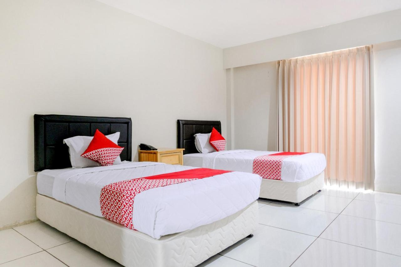 Capital O 892 Grand Pujon View Hotel And Resort Batu  Buitenkant foto