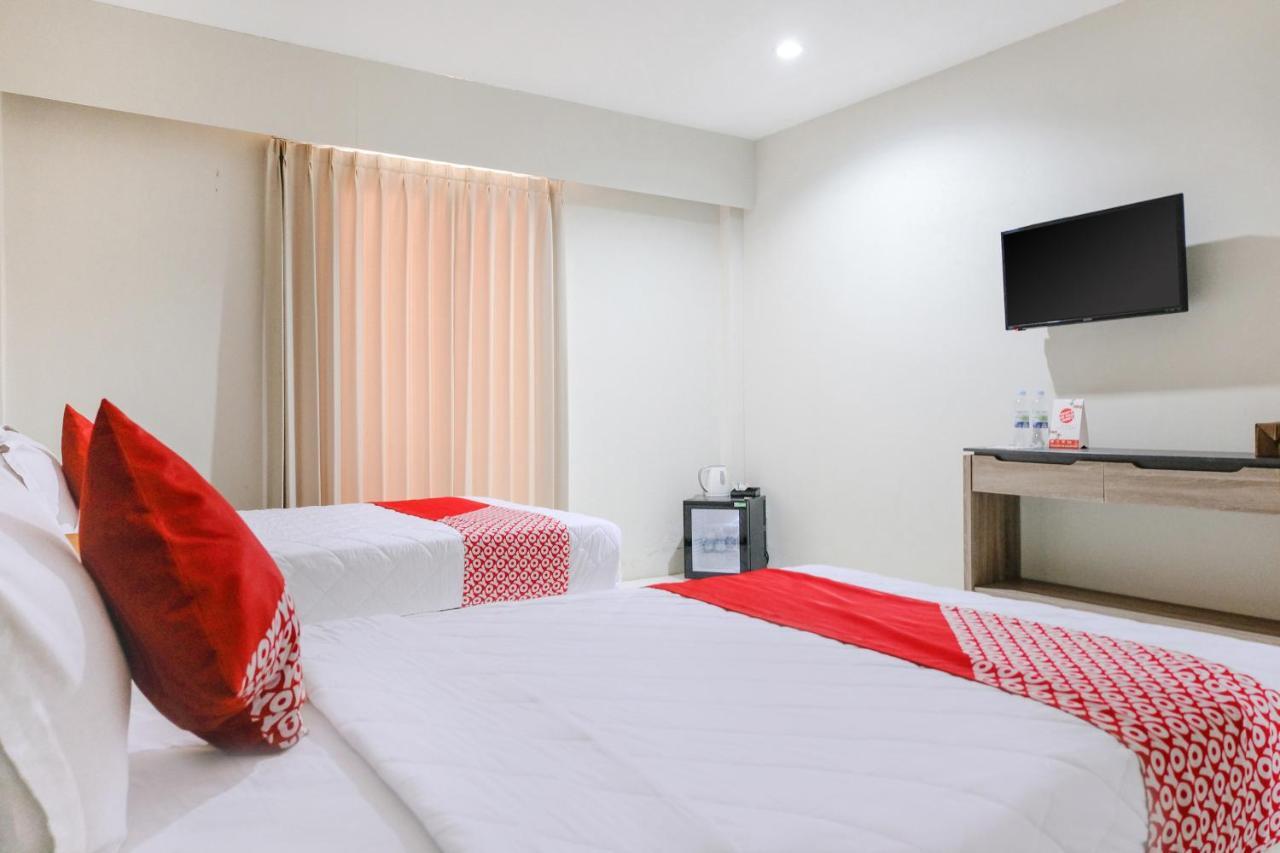 Capital O 892 Grand Pujon View Hotel And Resort Batu  Buitenkant foto