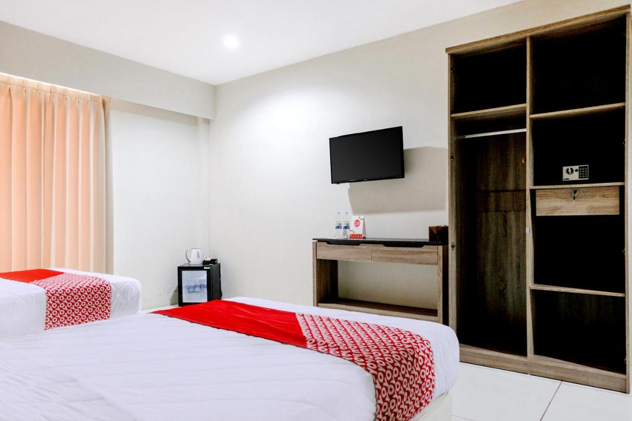 Capital O 892 Grand Pujon View Hotel And Resort Batu  Buitenkant foto