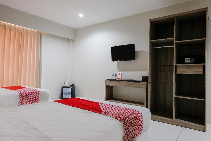 Capital O 892 Grand Pujon View Hotel And Resort Batu  Buitenkant foto